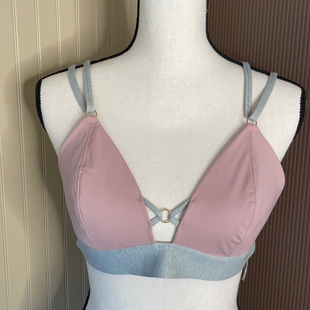 Pink Victoria’s Secret pink/gray bralette‎ size lg